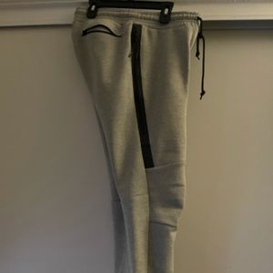 Nike men’s tech fleece joggers